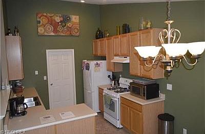 3rd image of 8558 Bentley Dr