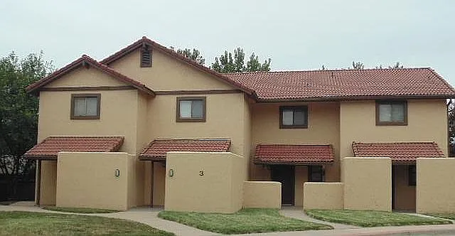 Spanish Villas Apts — Photo 3