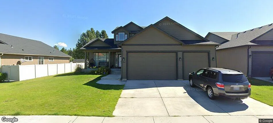 4 bed, 2.5 bath, 1782 sqft, $2,850 — Photo 2
