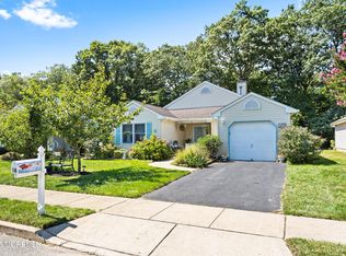 16 Mallard Dr, Brick, NJ 08724