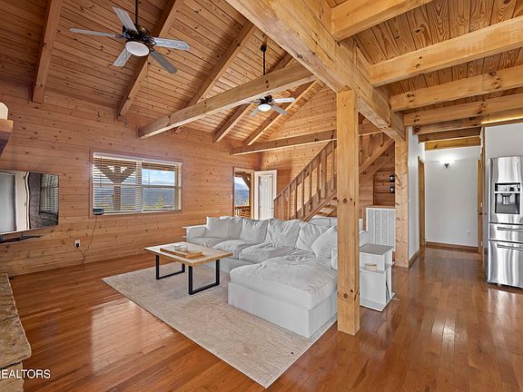 3rd image of 1015 Kizzy Patch Way