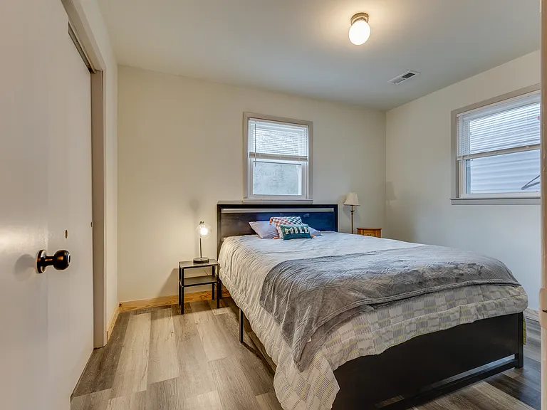 2104 Miller Ln — Photo 21