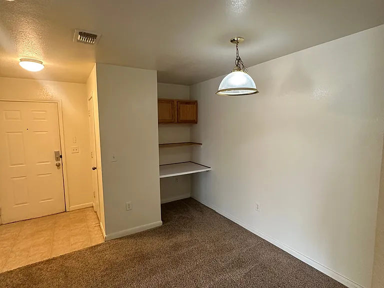1221 Wren Ct #4-203 — Photo 3