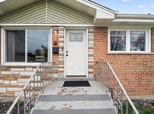 11038 S Eberhart Ave, Chicago, IL 60628