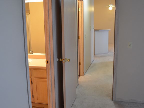Bedroom with Bathroom