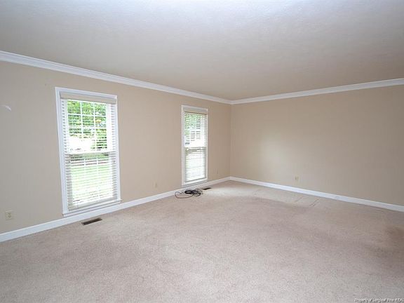 4th image of 3504 Kelburn Dr