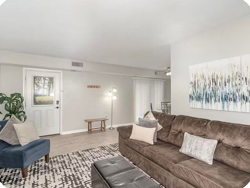 1st image of 556 Allison Dr