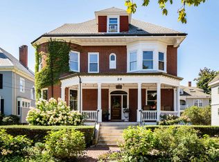 20 Thomas St, Portland, ME 04102