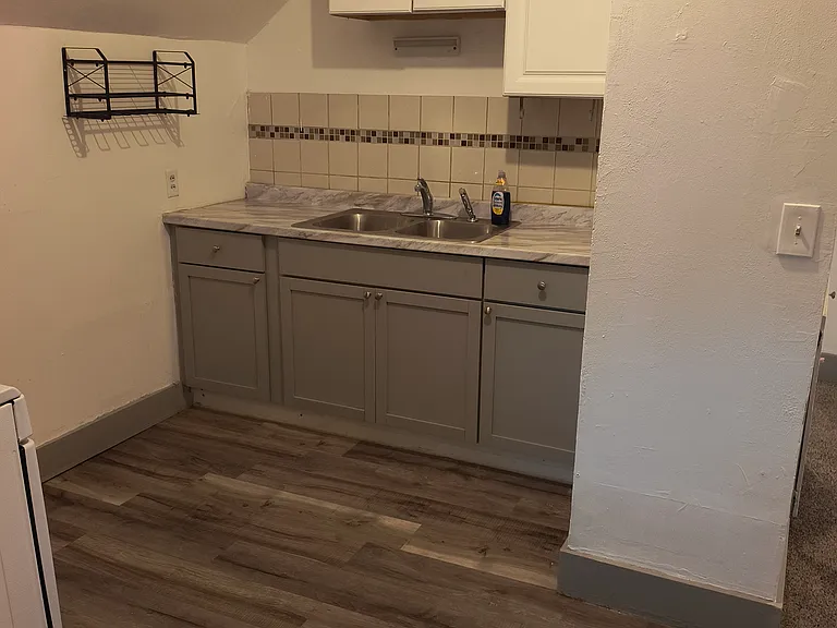 602 S Elson St #1 — Photo 3