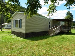 3857 Lowell Rd, Pence Springs, WV 24962