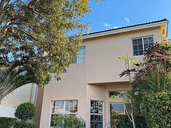 3rd image of 16261 SW 101st Ter