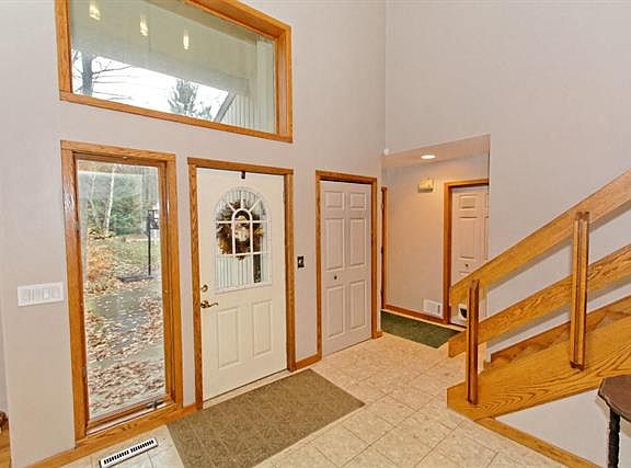 3rd image of 3 Cardinal Ct