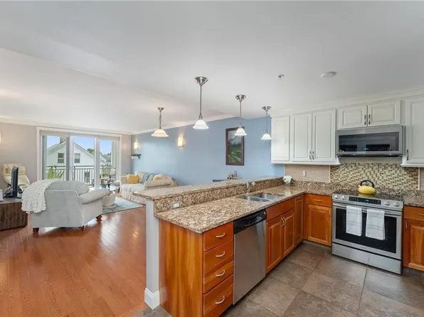 333 Atwells Ave Unit 302, Providence, RI 02903