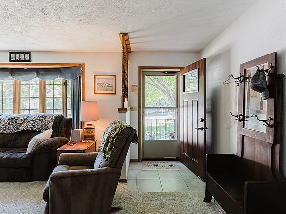 4th image of 2206 Elmers Ln