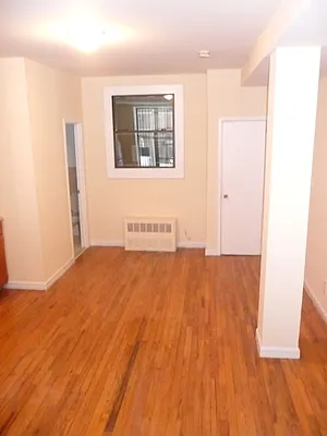 Rented by Sheila M Apfel, LREB | media 25