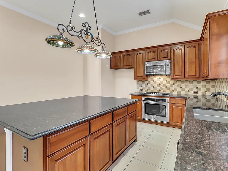 8505 Bayham Dr — Photo 15