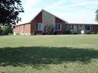 1715 Kingsway Dr, Xenia, OH 45385