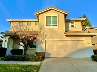 9443 Windrunner Ln, Elk Grove, CA 95758