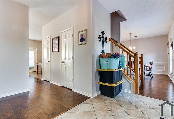 3rd image of 8202 Luna Dr