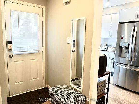 4th image of 70 Barnes Dr