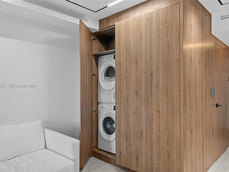 2301 Collins Ave #432 — Photo 13