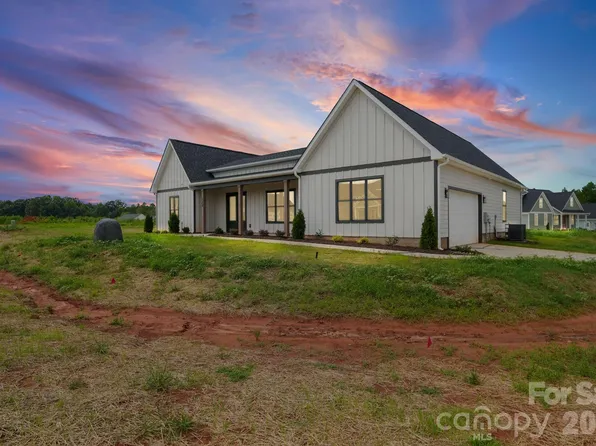 123 Trinity Ct, Salisbury, NC 28147