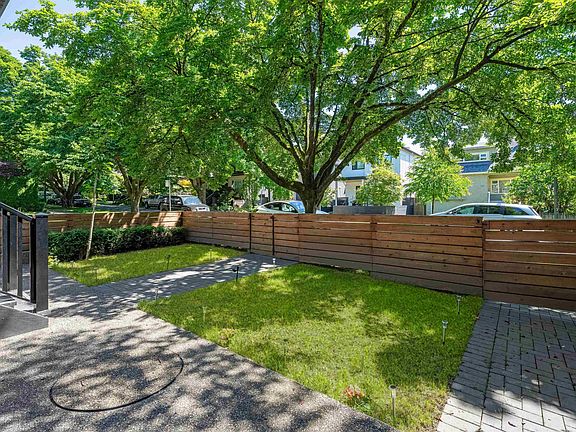 5th image of 683 W 19th Ave #1