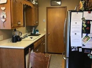 4115 S Parkhill Ct, Springfield, MO 65807