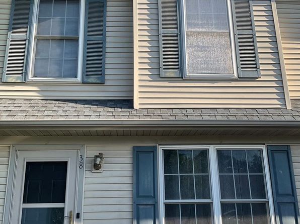 38 Woodmyre Ln