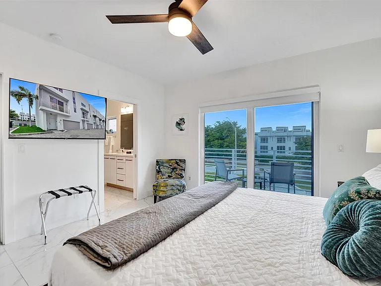 1371 N Ocean Blvd — Photo 36