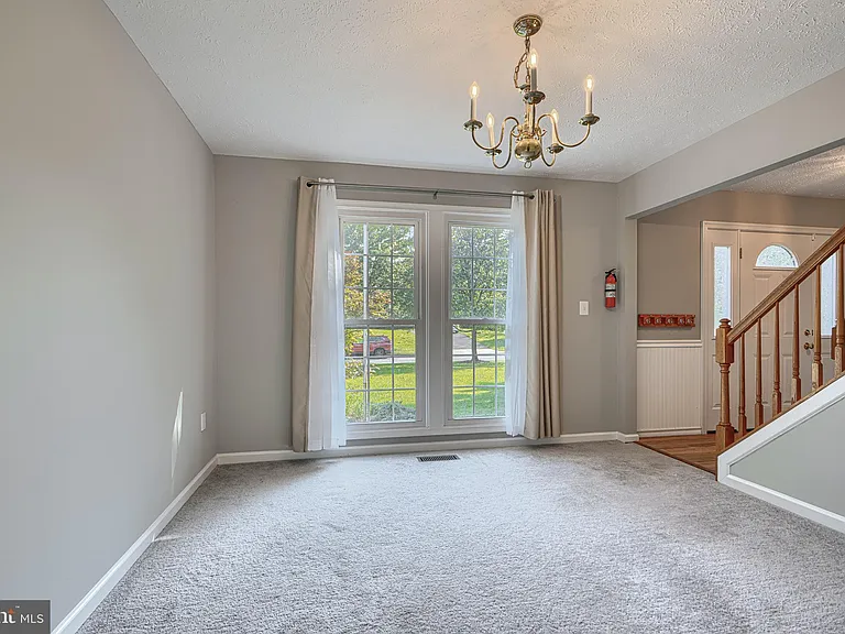 8301 Whitebark Ct — Photo 25