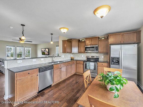 4th image of 500 Nantucket Dr