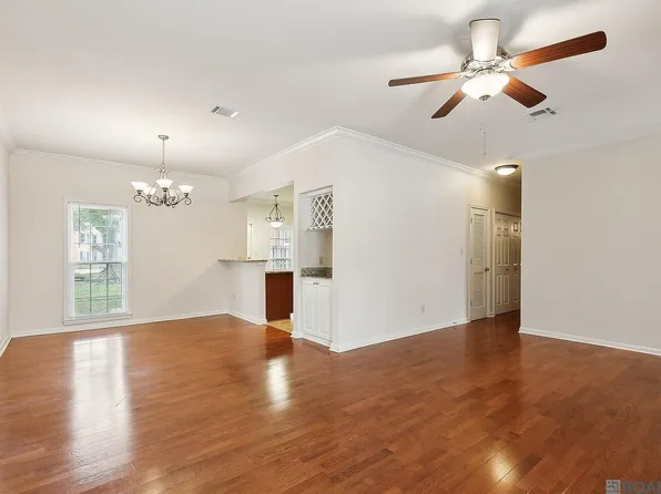 7742 Jefferson Place Blvd #22A, Baton Rouge, LA 70809