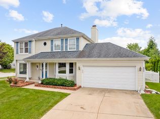 1550 Colorado Ct, Aurora, IL 60506