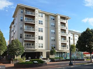 8045 Newell St APT 410, Silver Spring, MD 20910