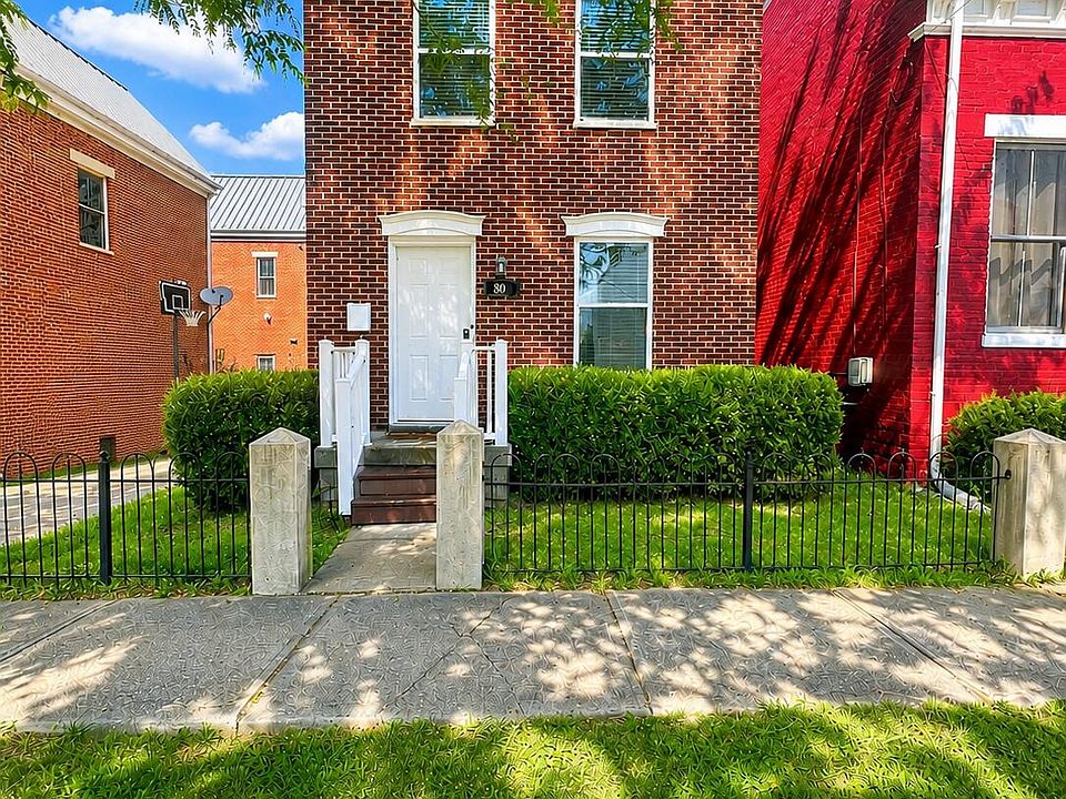 1st image of 809 Isabella St