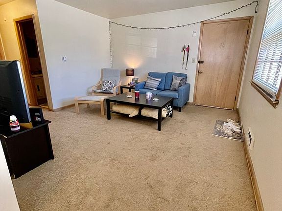 3rd image of 3281 N Oakland Ave APT 3