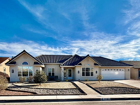 3rd image of 2784 Birdie Loop