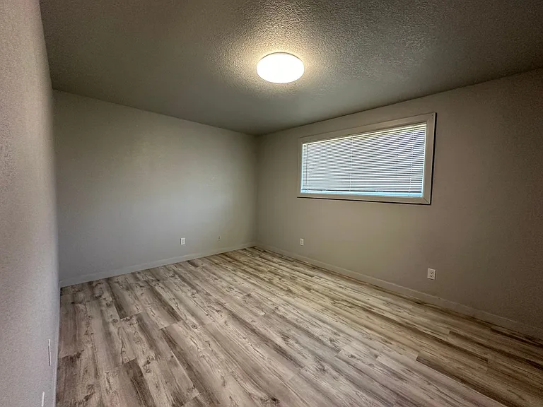 6209 Onyx Ave — Photo 15