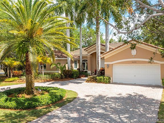 3rd image of 16001 SW 84th Ct