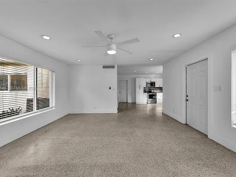 1550 SW 23rd Ct #A — Photo 6