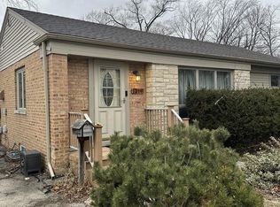 1218 N Hickory Ave, Arlington Heights, IL