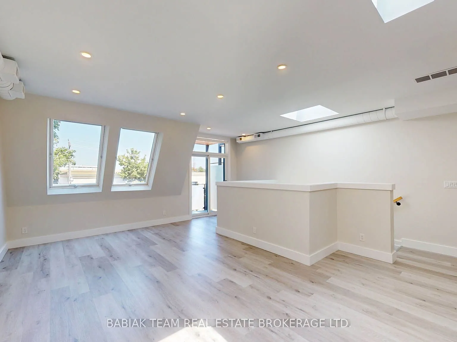 2 bed, $3,350 — Photo 3