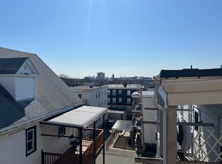 45 Ibbetson St #3R, Somerville, MA 02143