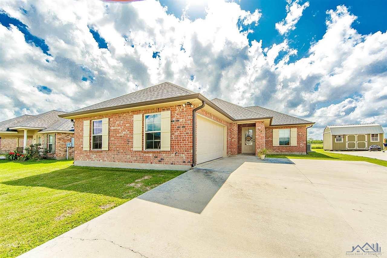 378 Landmark Dr, Raceland, LA 70394 Zillow