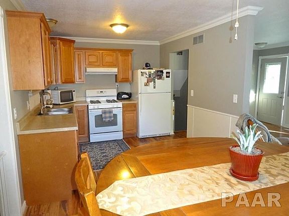 5th image of 976 Leanne Dr