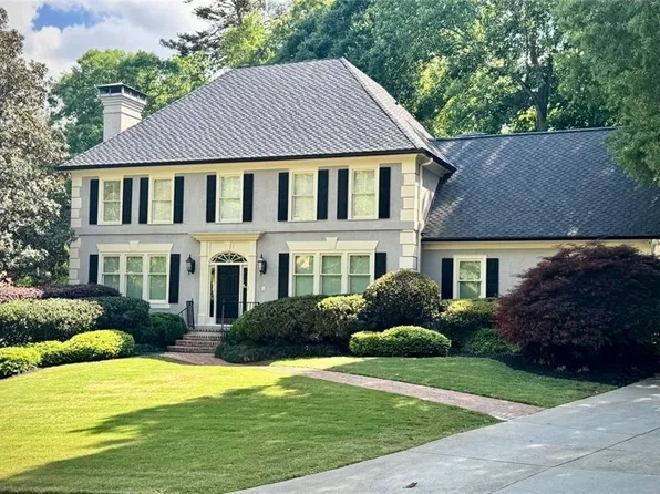 7785 Landowne Dr, Sandy Springs, GA 30350