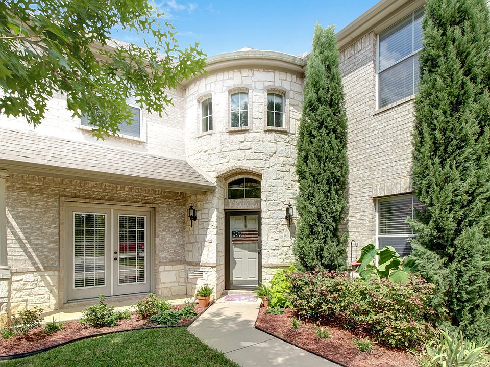 1st image of 3824 Drexel Dr