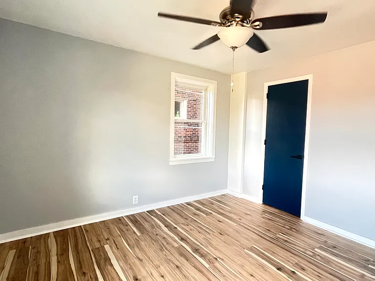 5737 Hobart St #1 — Photo 6