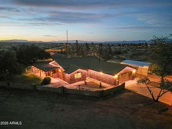 3rd image of 229 N CHOLLA Drive